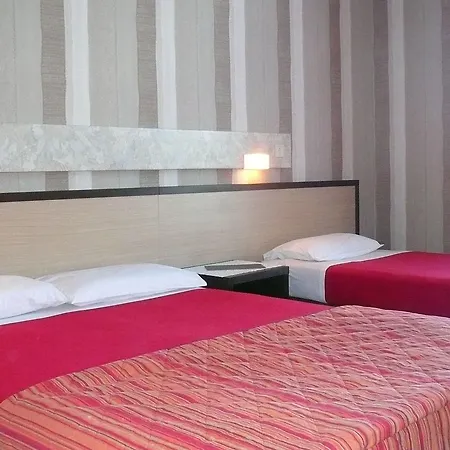 Hotel L'europeen Tarbes